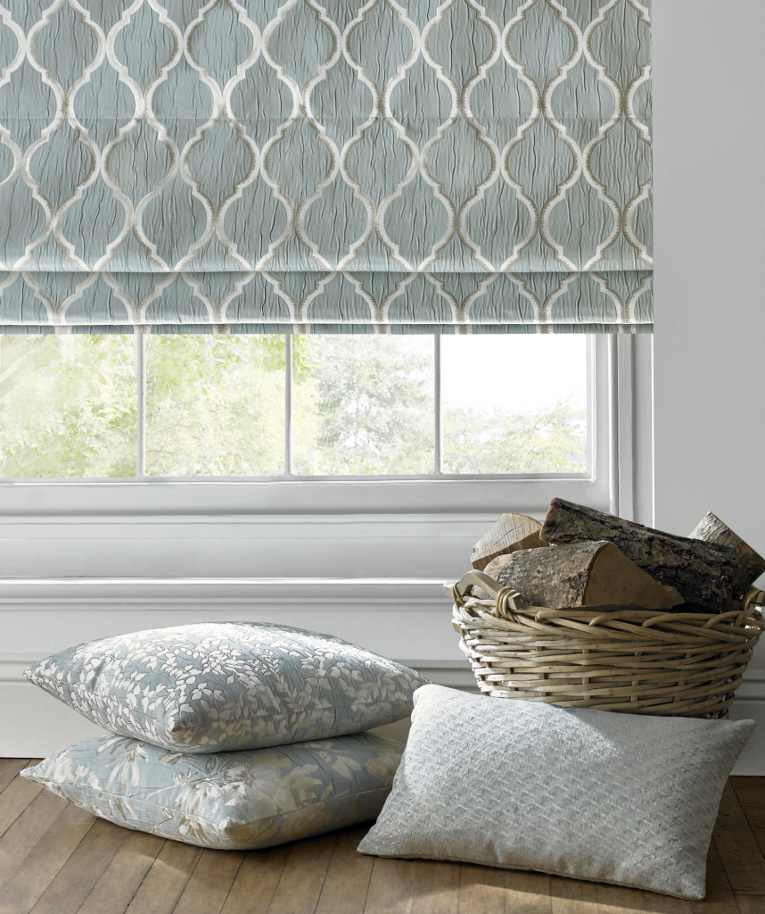 Create lined Roman blinds Dimity Button